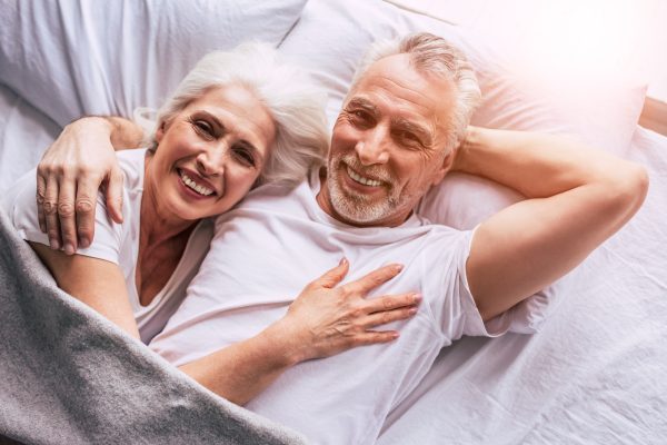 50 yaş üzeri erkeklerin sık yaşadığı 8 cinsellik sorunu ve çözümleri